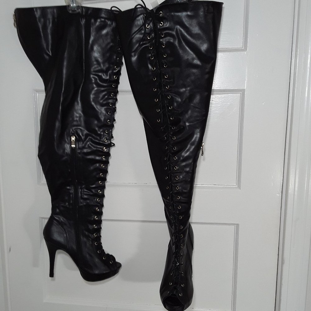 Free Reign Blk Vegan Wide Calf Lace-up Heel Boots